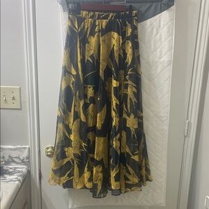 Chicwish Black and Gold A-Line Skirt